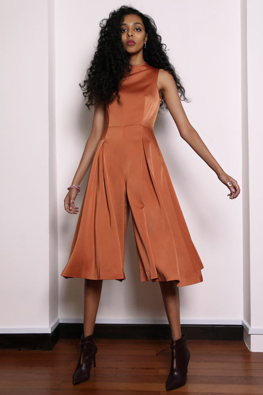 Diya-3-Eight-Slate_CharlesKeith-2