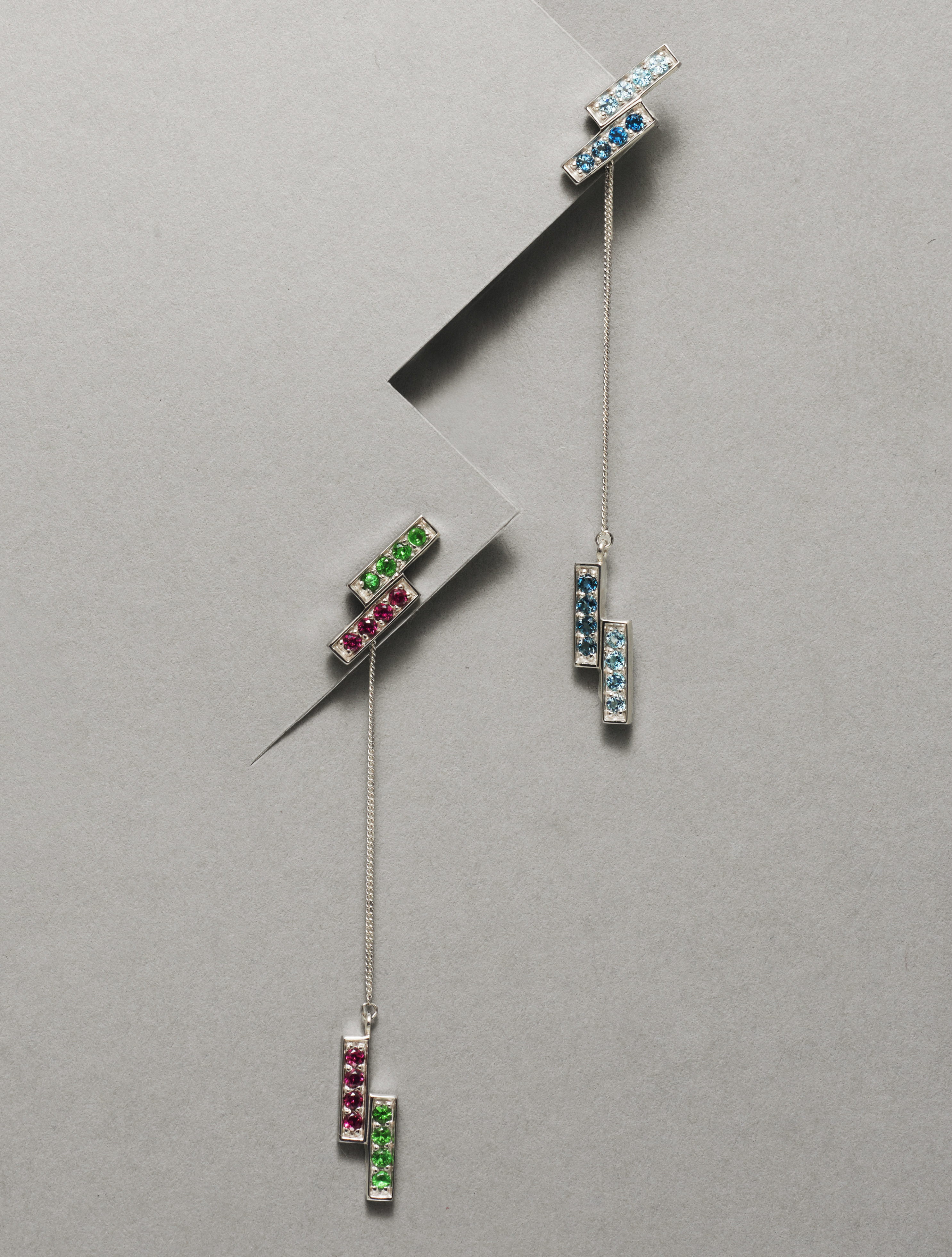 singapore jeweller carrie k heritage fine jewellery collection Heritage Ear Drops